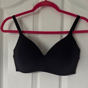 Knix Black Seamless Bra with Adjustable Straps   wingwoman size 6